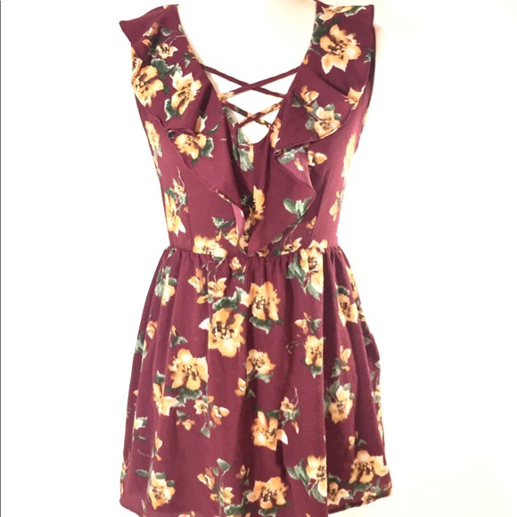Sweet Wanderer Dresses & Skirts - ❤️ Sz Medium Floral Ruffle Burgundy Skater Dress